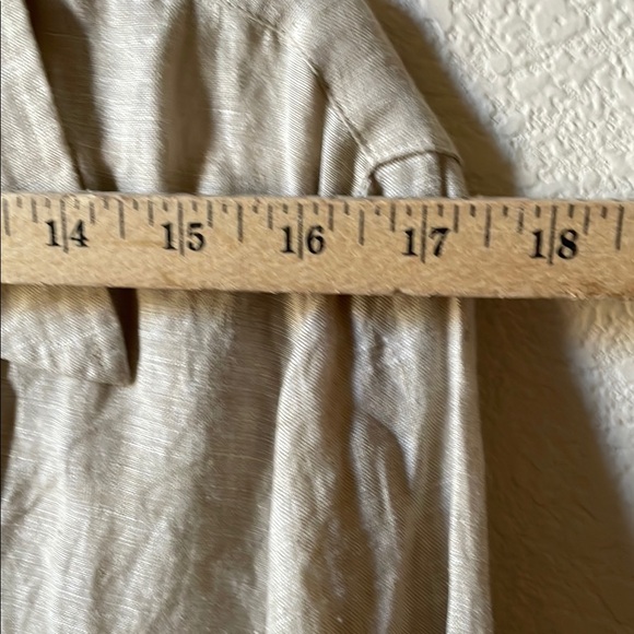 Beige Button-Up Blouse - Picture 4 of 7